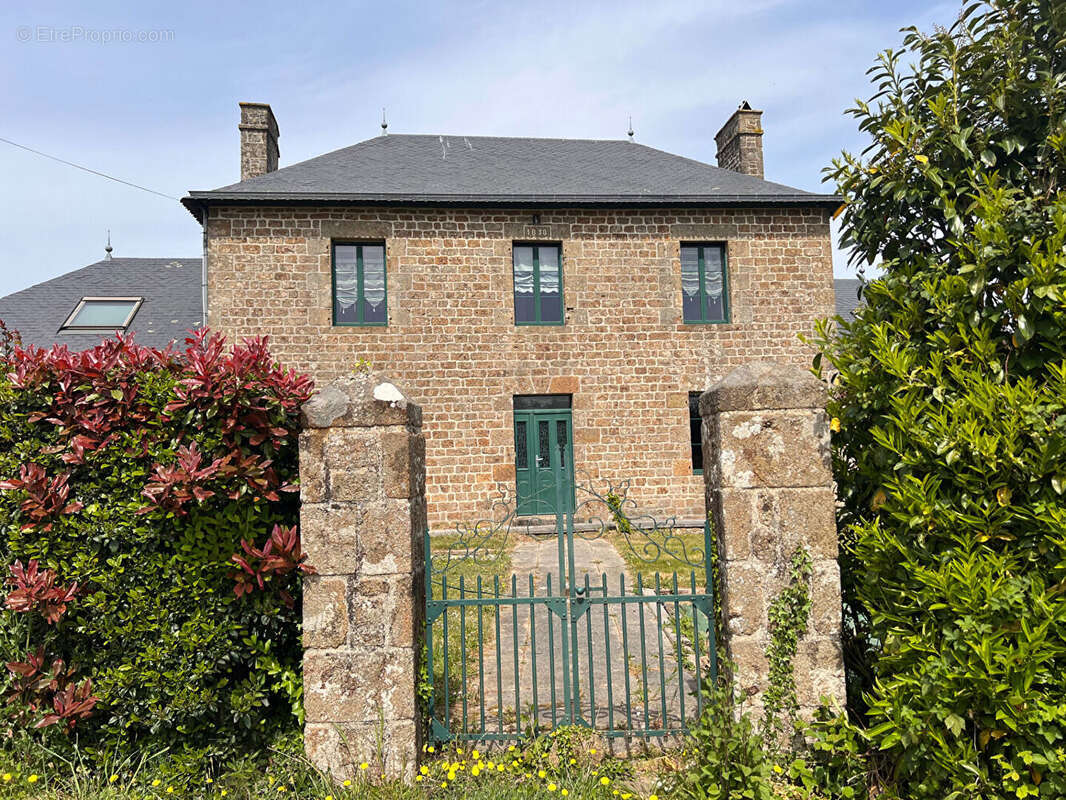 Maison à COLOMBIERS-DU-PLESSIS