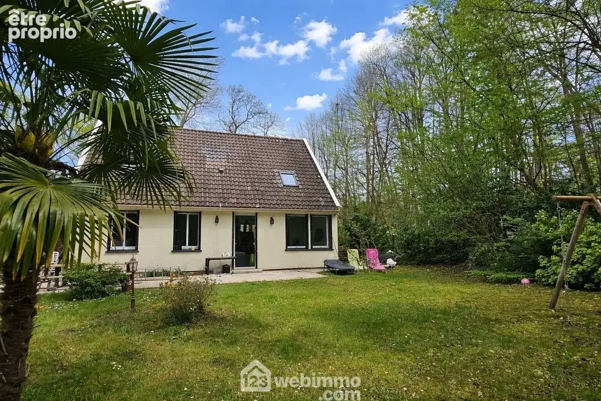 Venez visiter cette maison en lisière de forêt de 120 m².