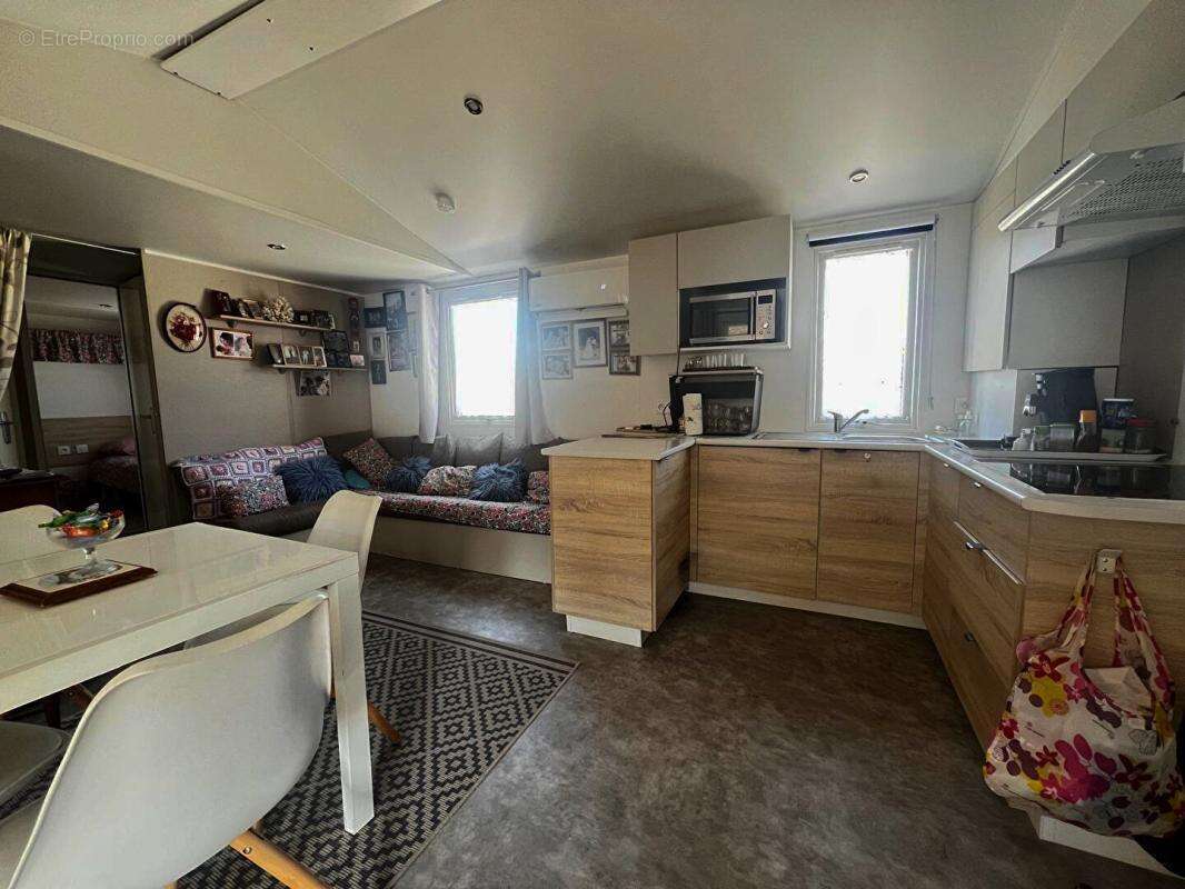 Terrain de Loisir avec Mobile-Home - photo 5