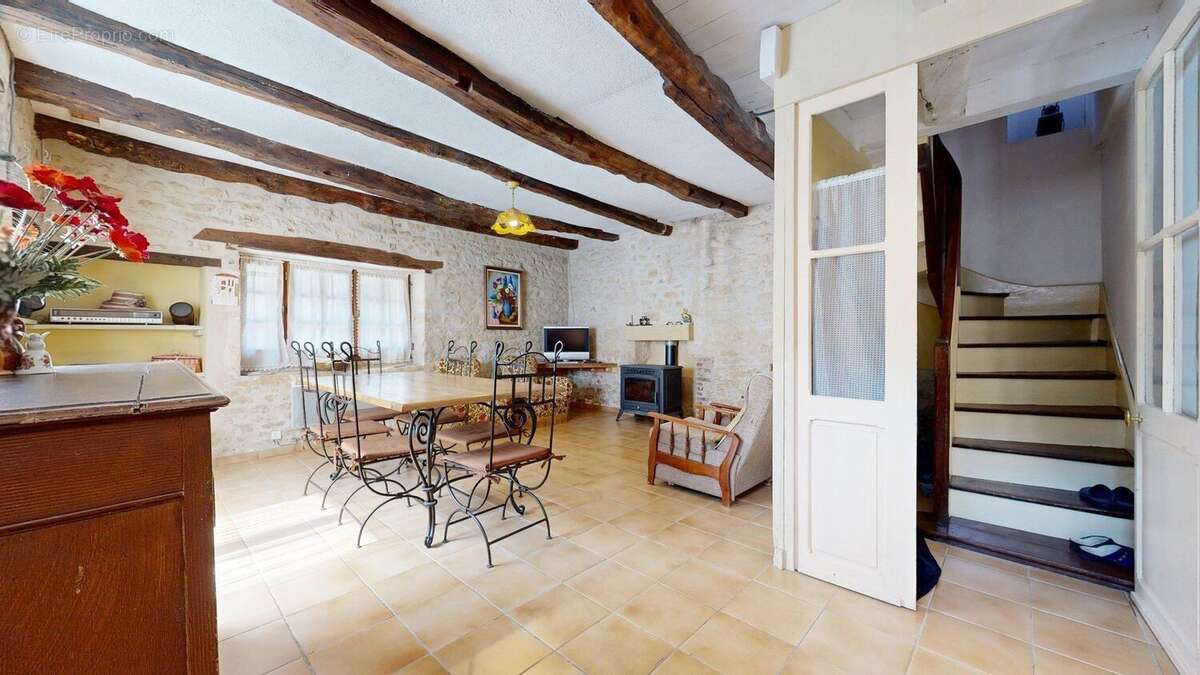 Maison 91 m² à Le Buisson-De-Cadouin  - photo 4