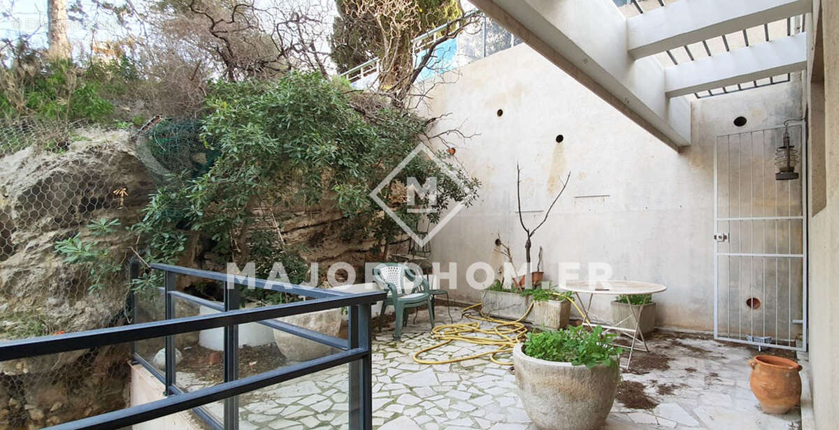 Appartement à MARSEILLE-8E