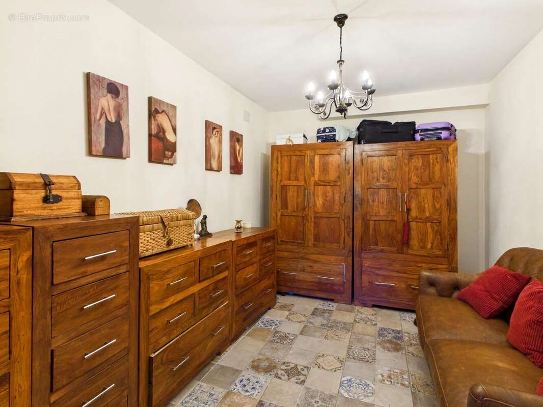 Superb maison sur un grand terrain avec vues imprenables - photo 9