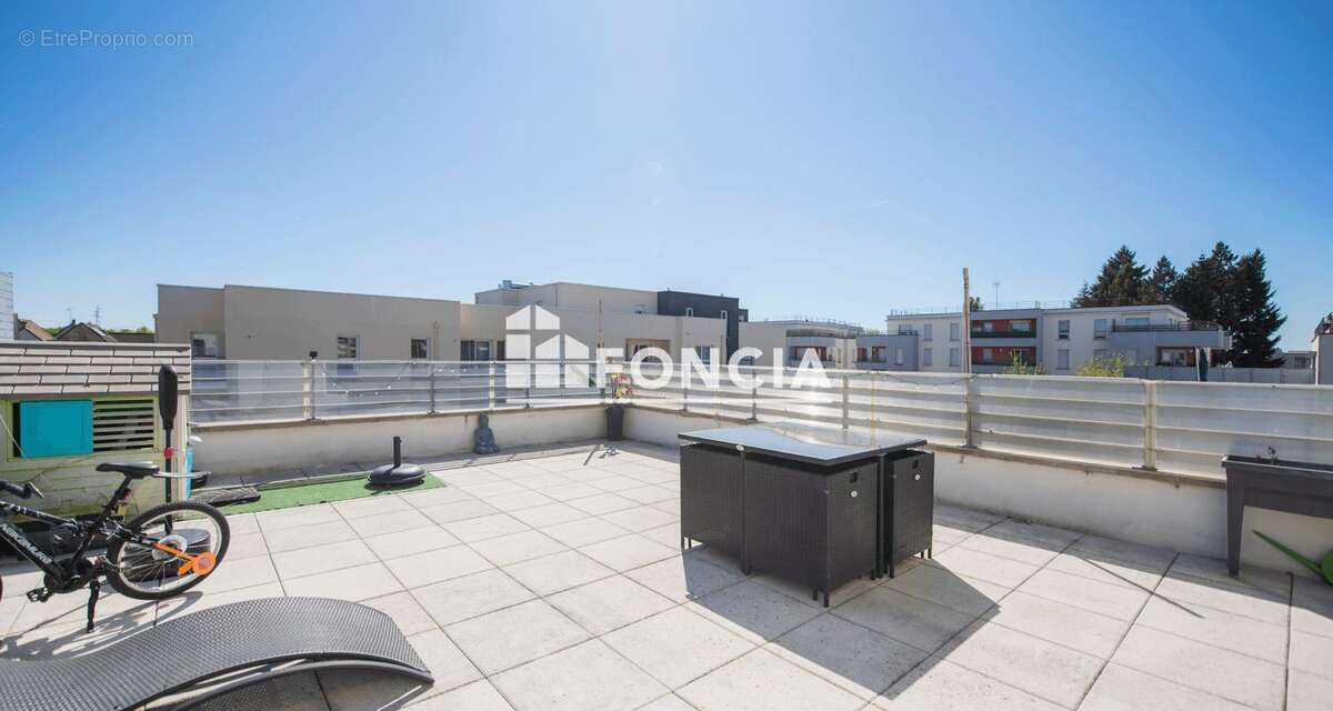 Appartement à SAINT-JEAN-DE-BRAYE