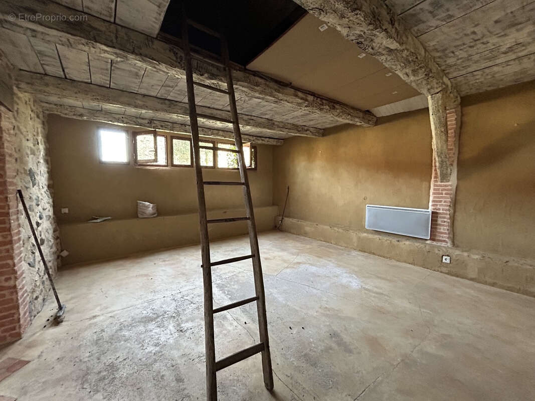 Maison à NAVES