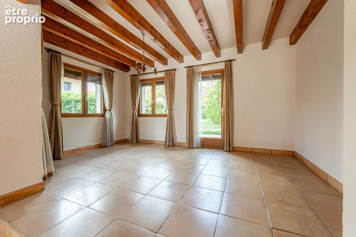 Maison à vendre 6 pièces CESSY (01) - photo 5
