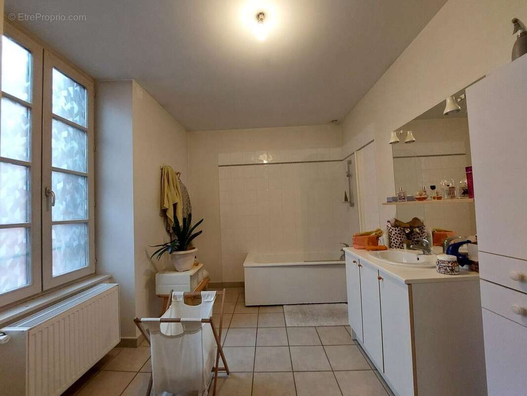 Photo 7 - Appartement à CUISERY