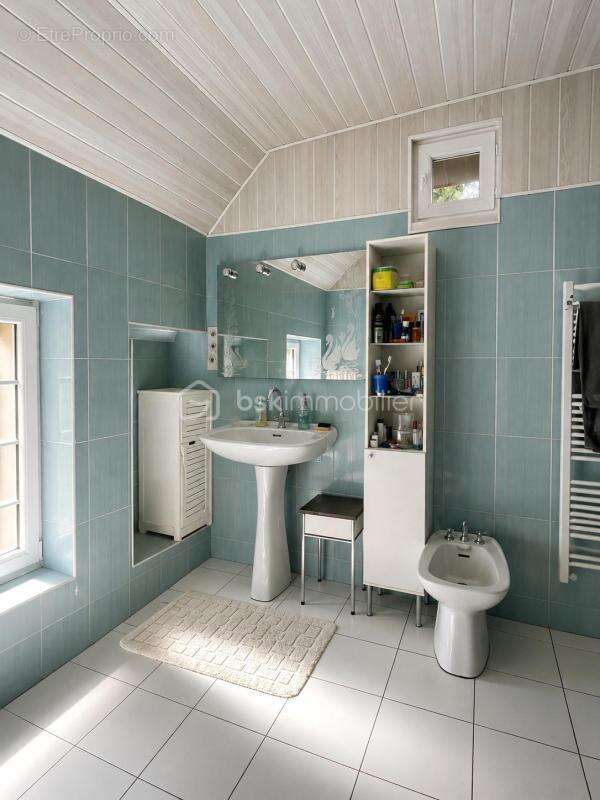 Élégante maison en pierre de 146 m² à Saint-Malo - photo 20
