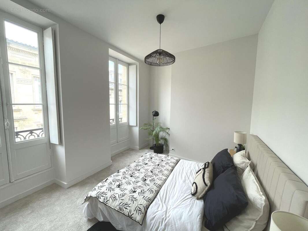 Appartement 120 m² à Bordeaux  - photo 4