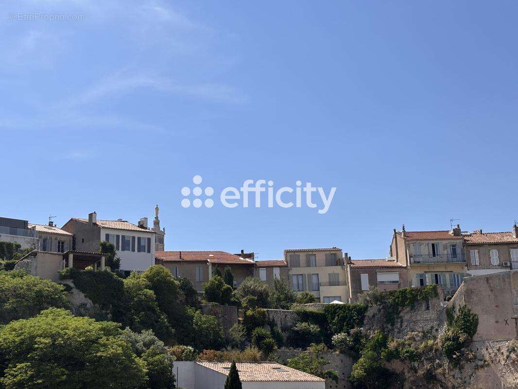 Appartement à MARSEILLE-6E