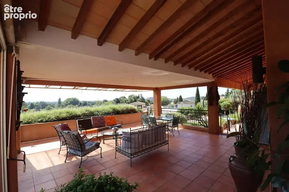 Maison Villeneuve Les Avignon 5 pièce(s) 221 m2 - photo 2