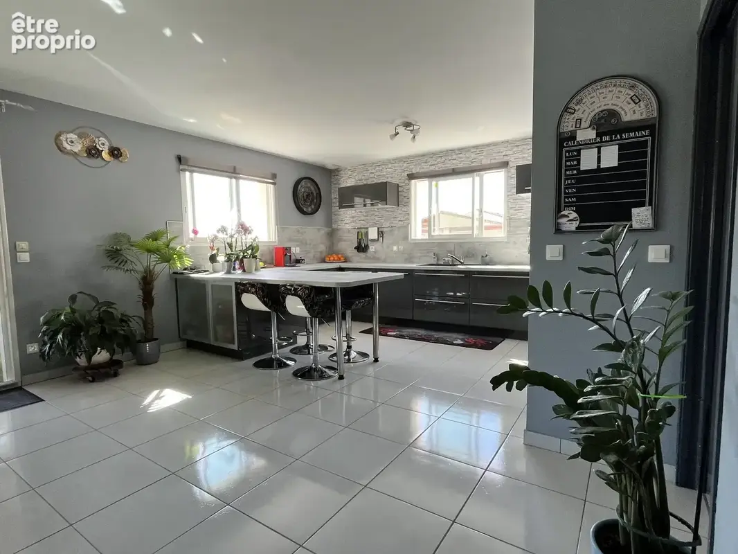 Maison 5 pièces 128 m² à vendre à Port-Sainte-Foy-Et-Ponchapt (33220) - photo 3