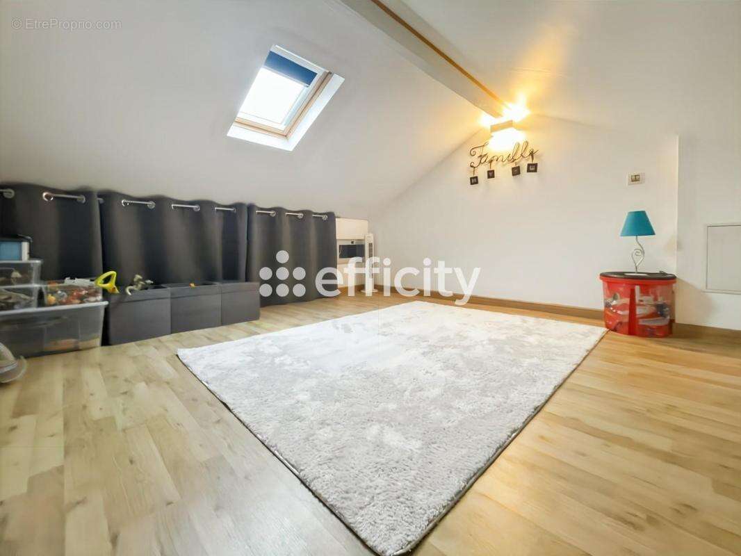 Maison 150 m² à Chaville  - photo 11