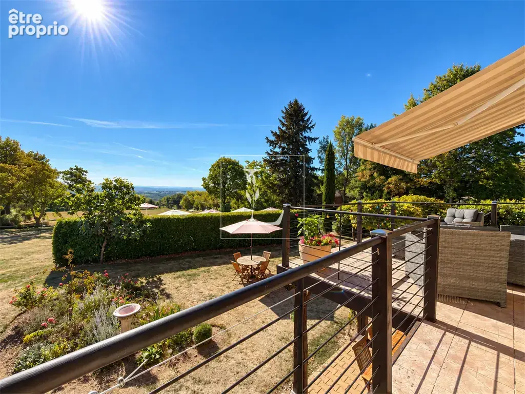 Propriété de caractere renovee, avec maison d'habitation, gîtes, dependances et piscine - segala tarnais - photo 11