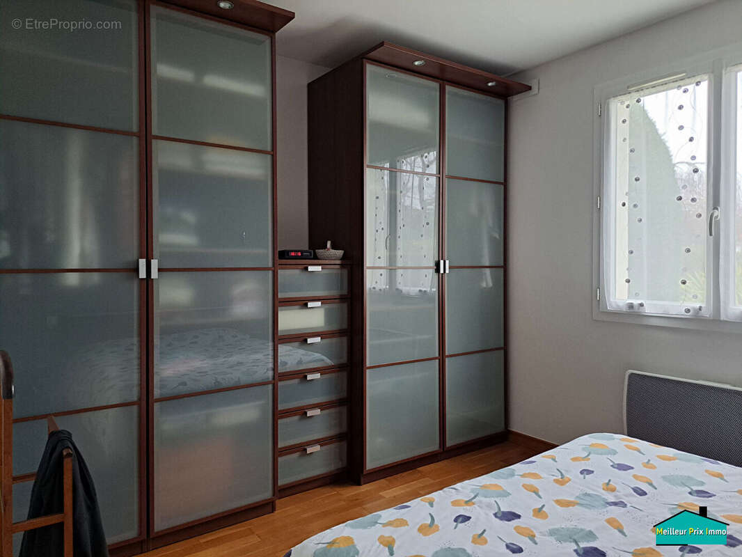 Maison à ROCHESERVIERE