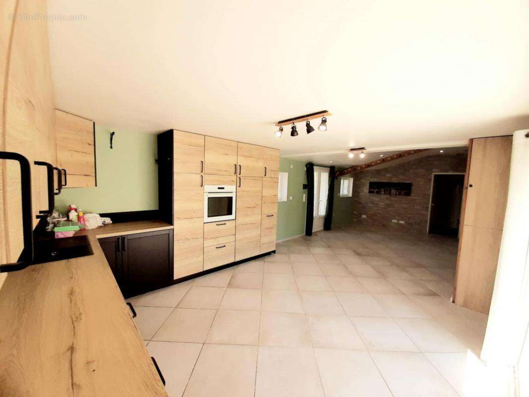 Maison à JONQUIERES