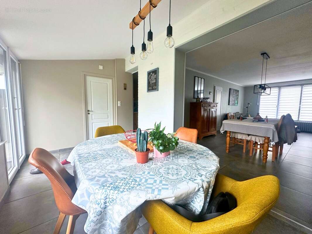 Maison à FACHES-THUMESNIL