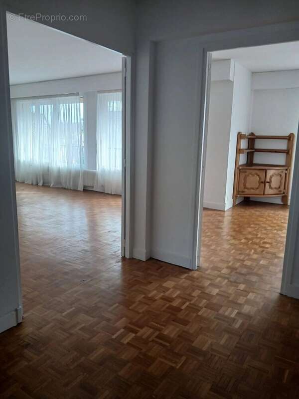 Appartement à VERSAILLES