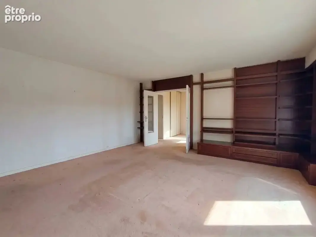 Appartement avec jardin privatif, caves et parking - photo 4