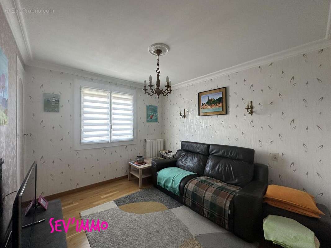 Maison à SAINT-GERMAIN-DES-FOSSES