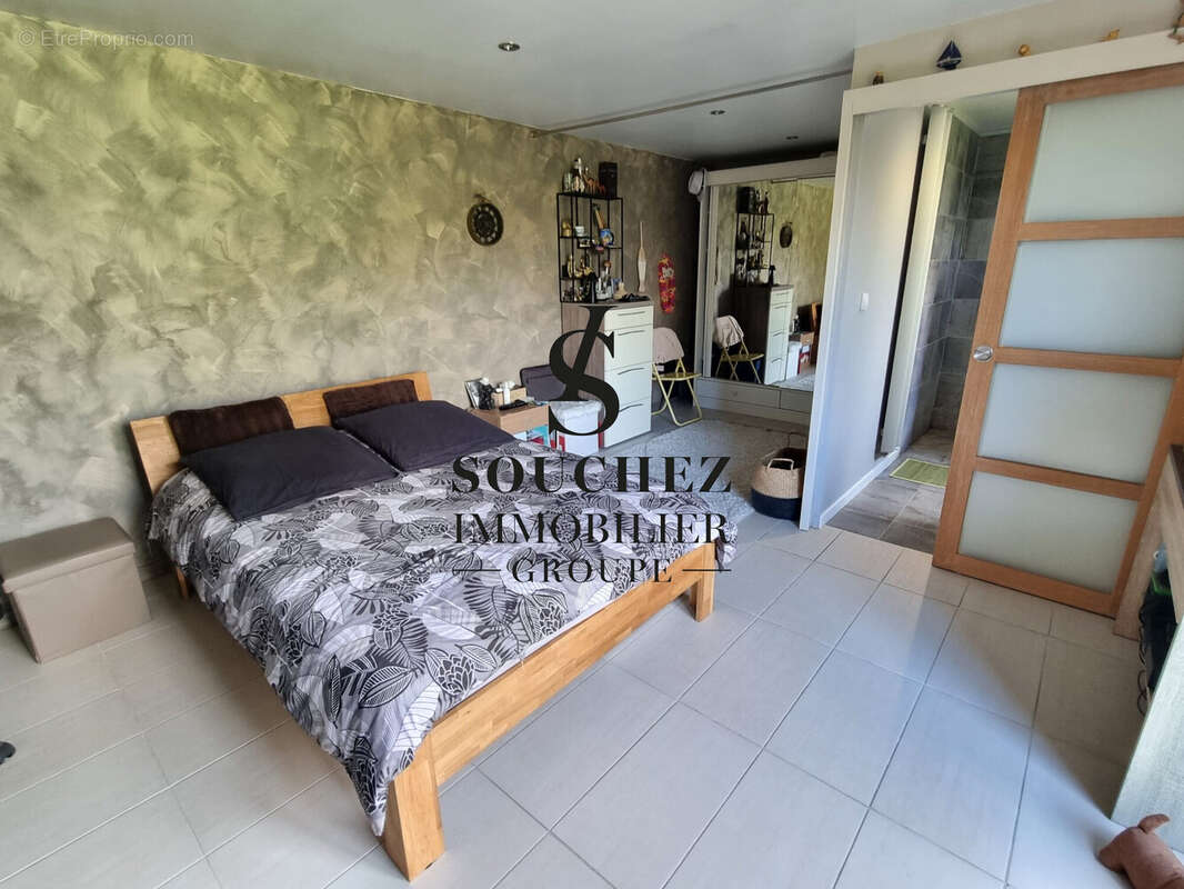 Maison à SERVINS