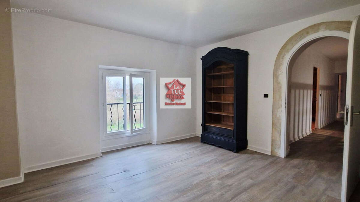 Maison à SAINT-PAUL-TROIS-CHATEAUX