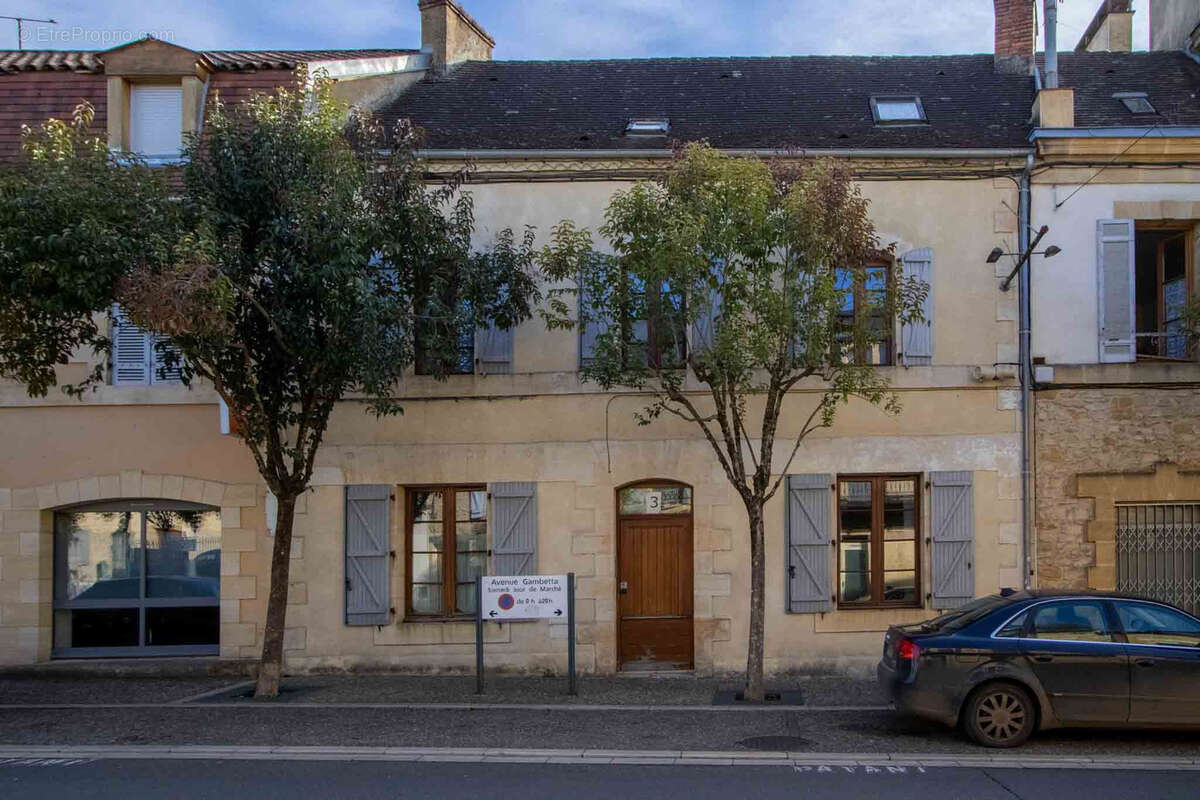 Appartement à SARLAT-LA-CANEDA