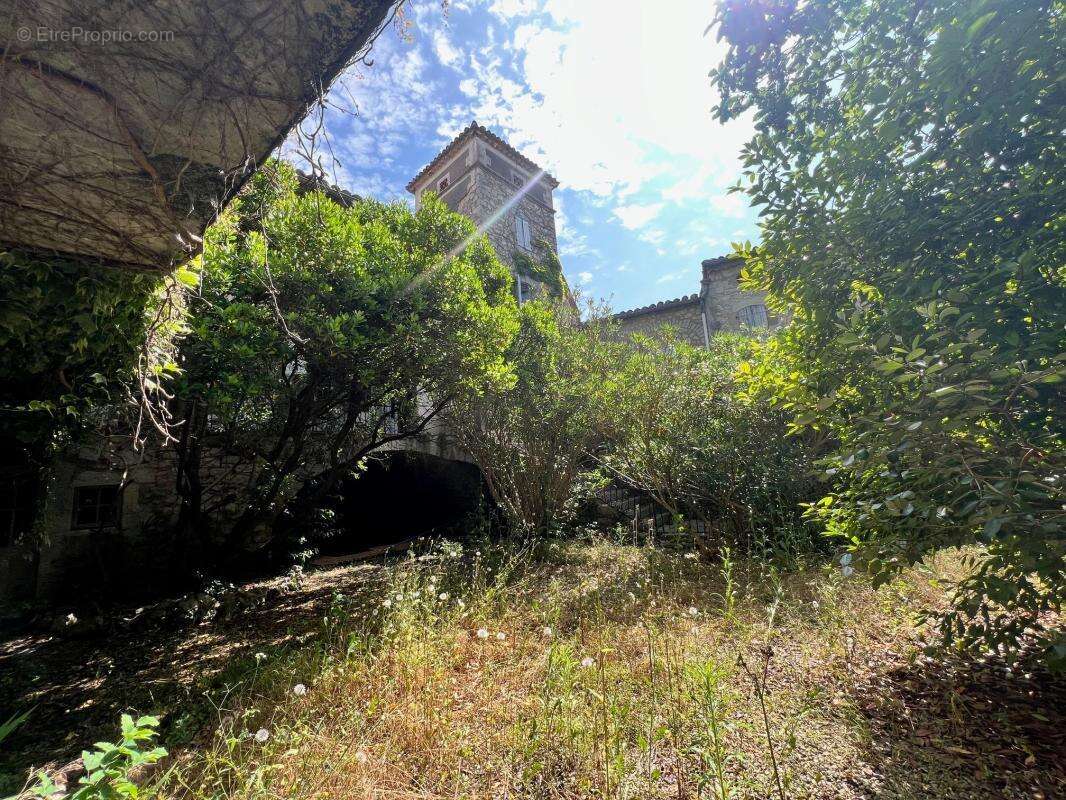 Maison à SAINT-ANDRE-DE-CRUZIERES