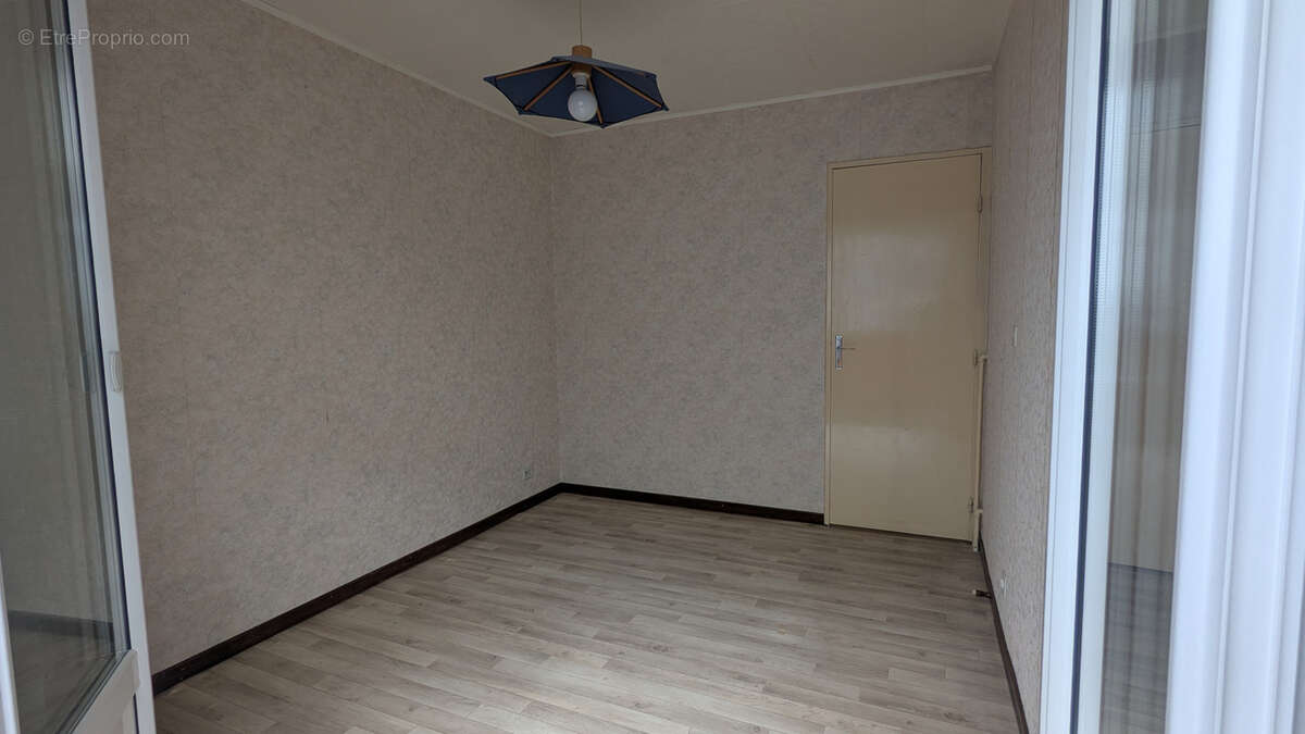 Appartement à CHENOVE