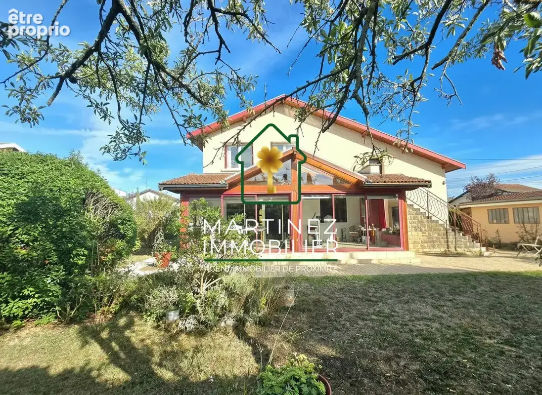 Maison à MEYZIEU