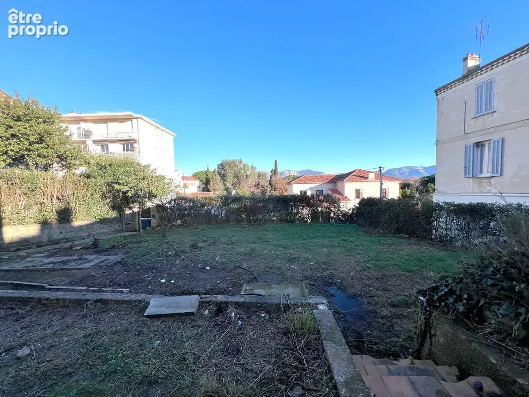 Maison à rénover avec fort potentiel - 810m2 de terrain dans une quartier recherché - photo 5