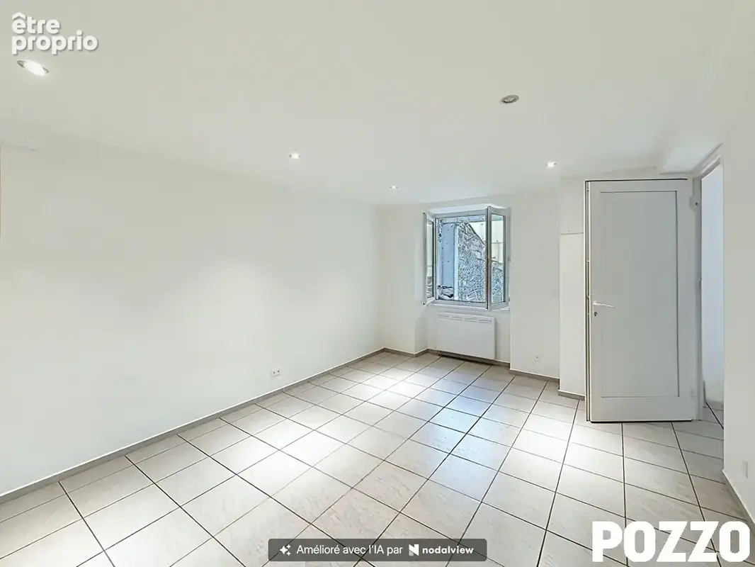 Appartement Granville 1 pièce 21.85 m2 Courette et terrasse - photo 4