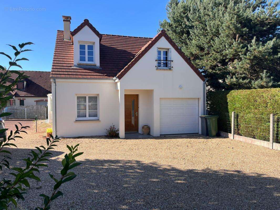 Maison à SAINT-DENIS-EN-VAL