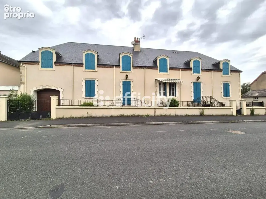 Maison à LA CHATRE