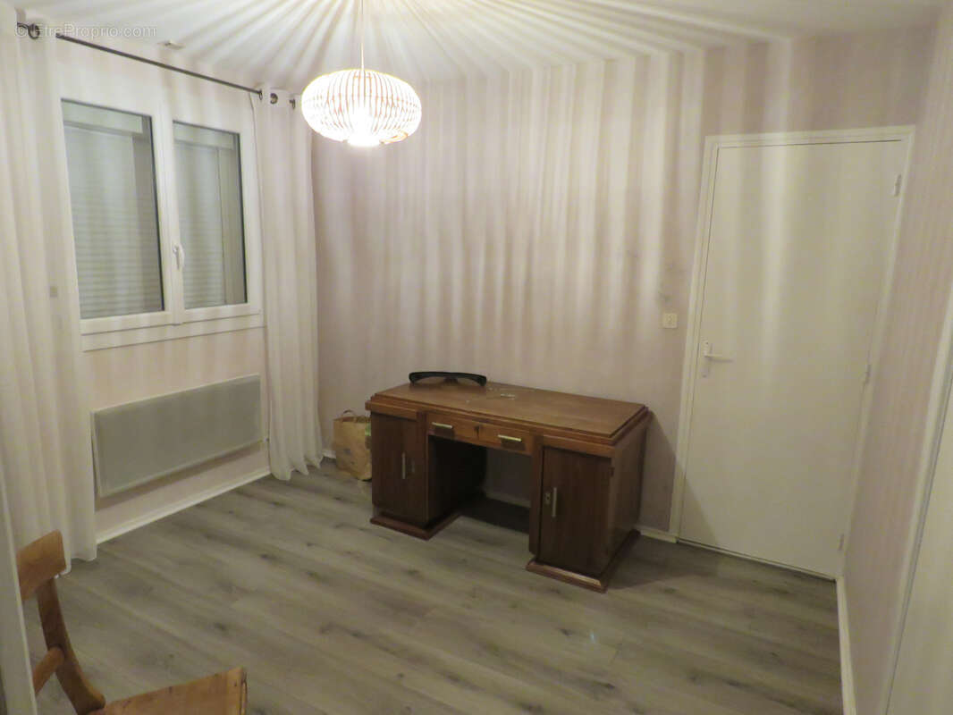 Maison à NOTRE-DAME-DE-SANILHAC