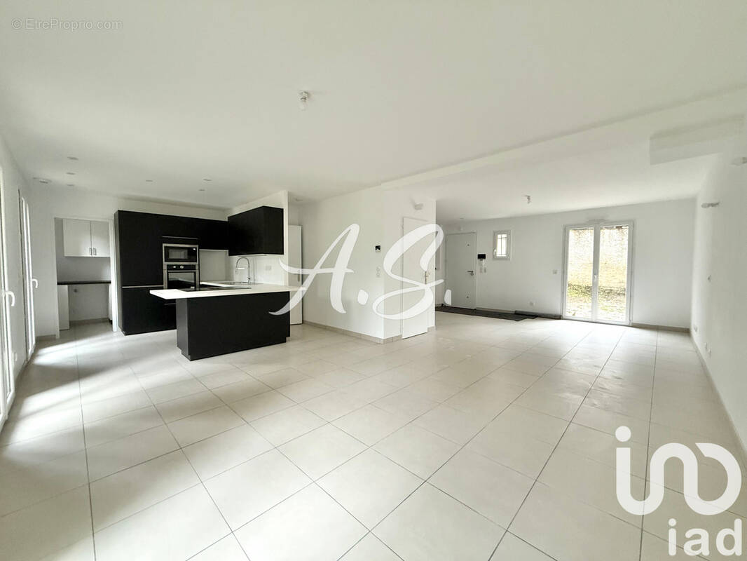 Photo 1 - Maison à VERRIERES-LE-BUISSON