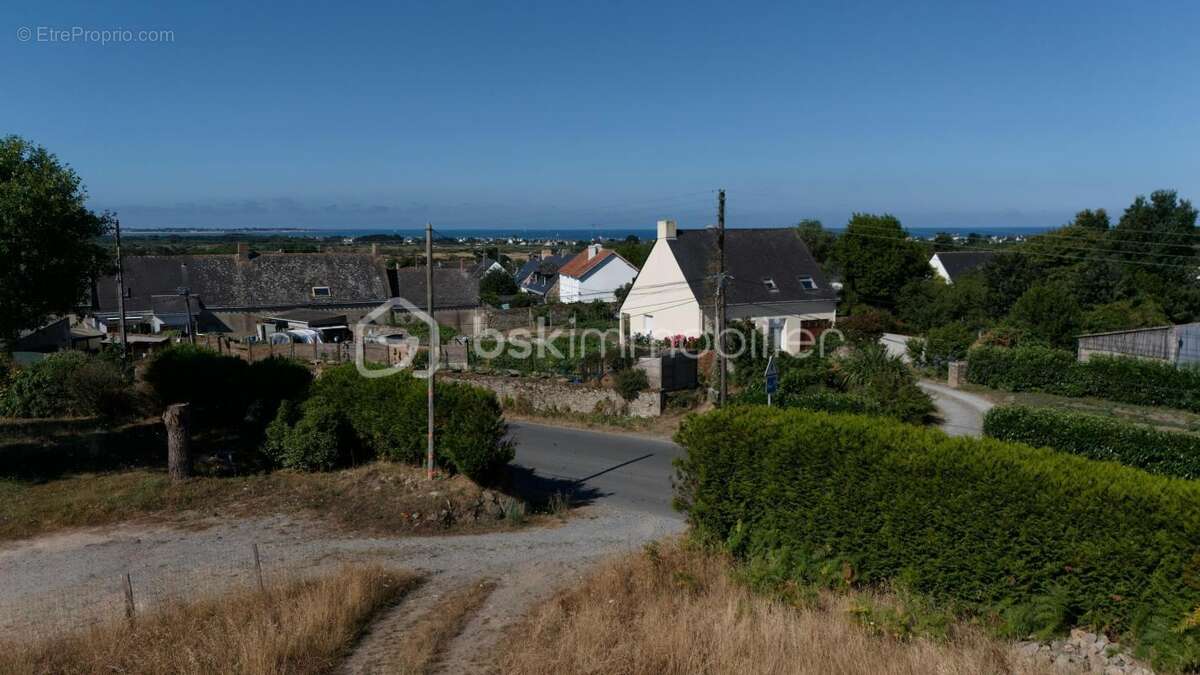 Terrain à LA TURBALLE