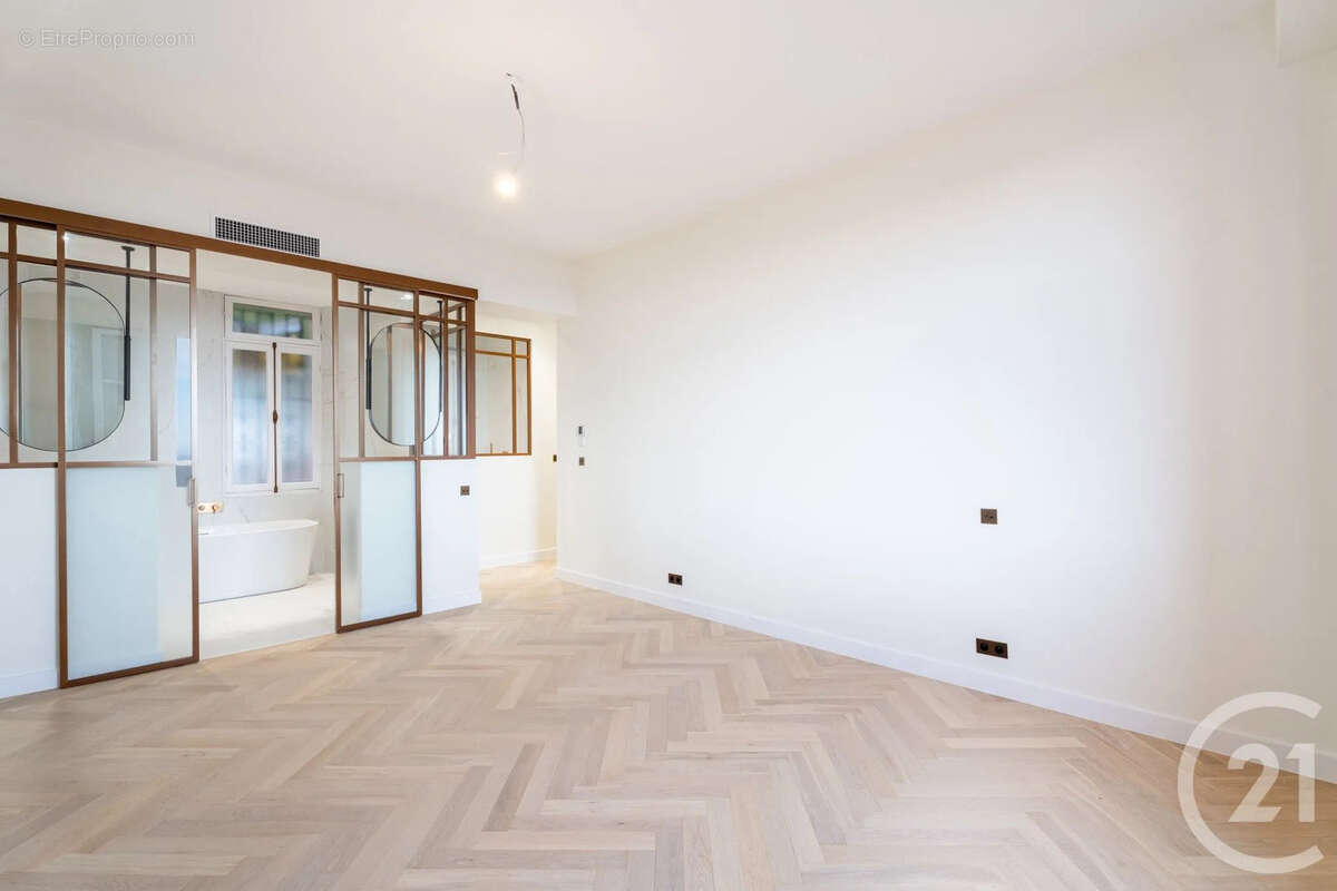 Appartement à BEAULIEU-SUR-MER