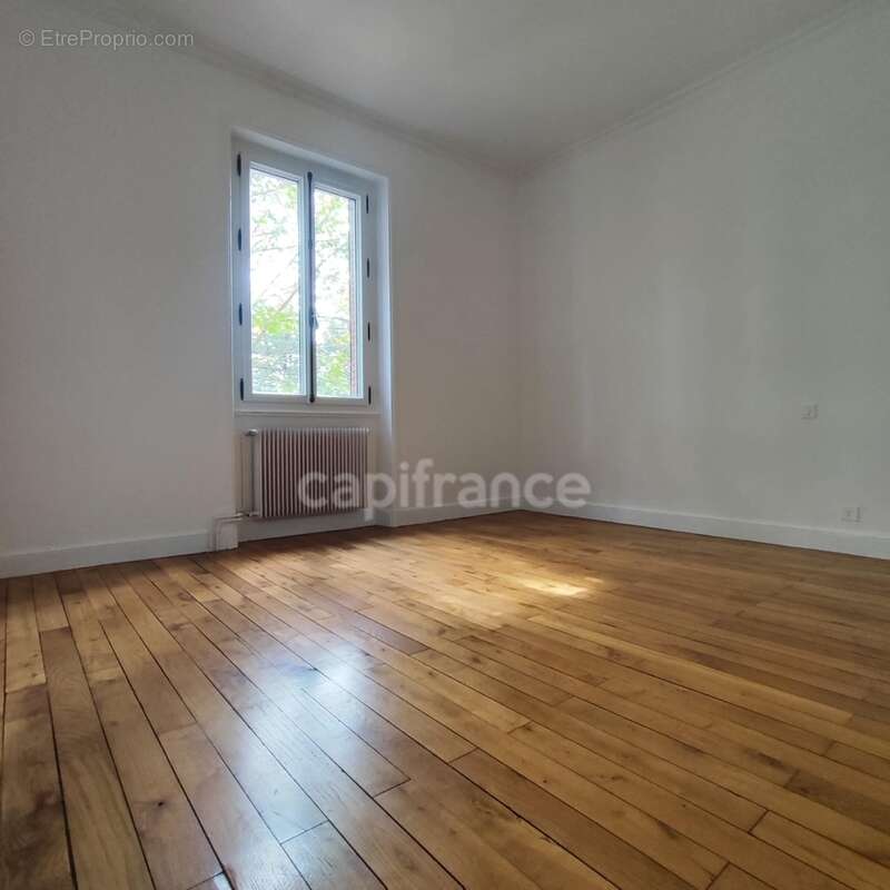 Maison à LES AVENIERES