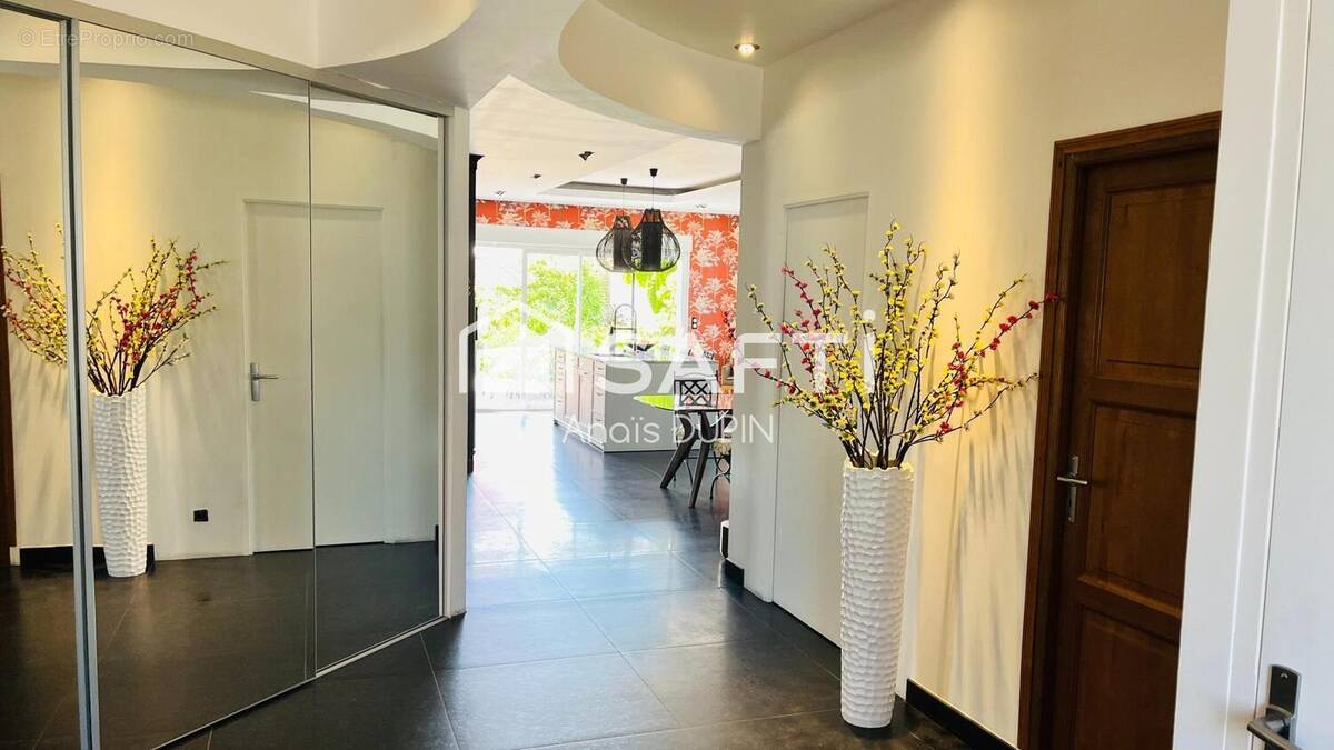 Photo 1 - Maison à JUVINCOURT-ET-DAMARY