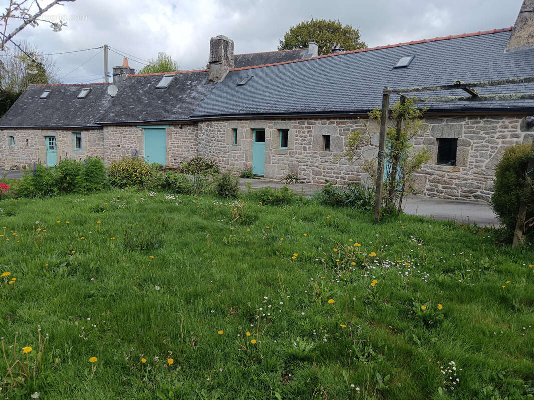Maison à SEGLIEN