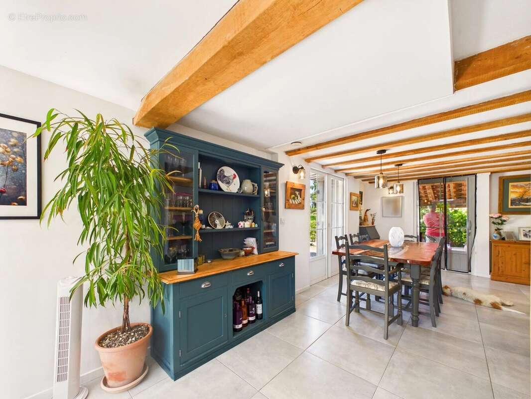 Charmante maison et maison d'amis avec piscines privées et terrasses spacieuses - photo 7
