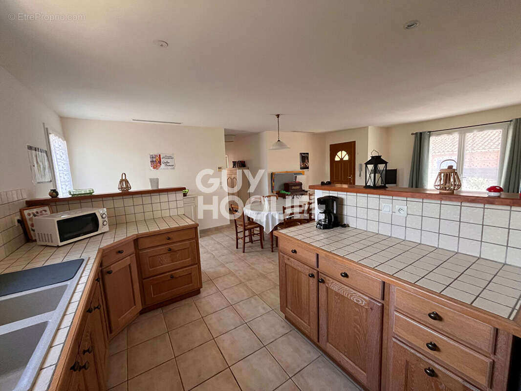 Maison à AIGUES-VIVES