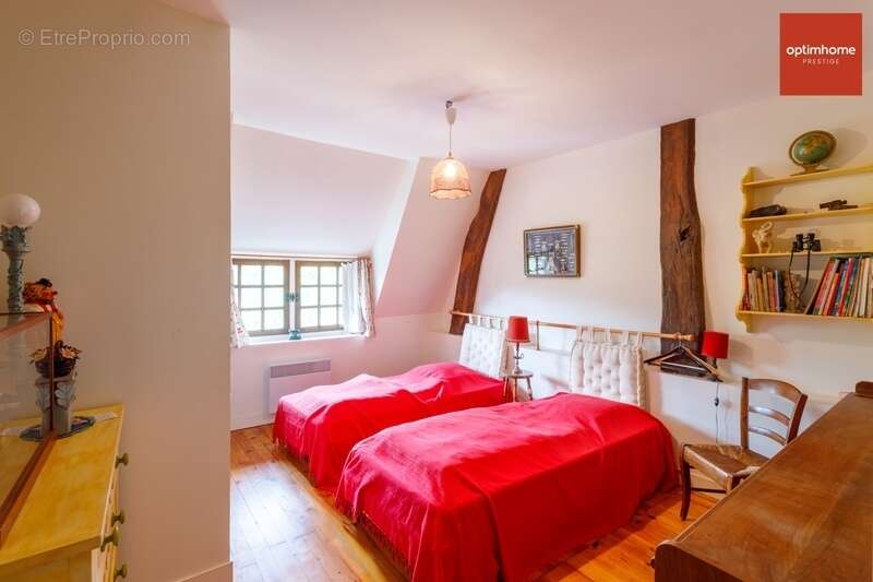 Maison à PONT-L'EVEQUE