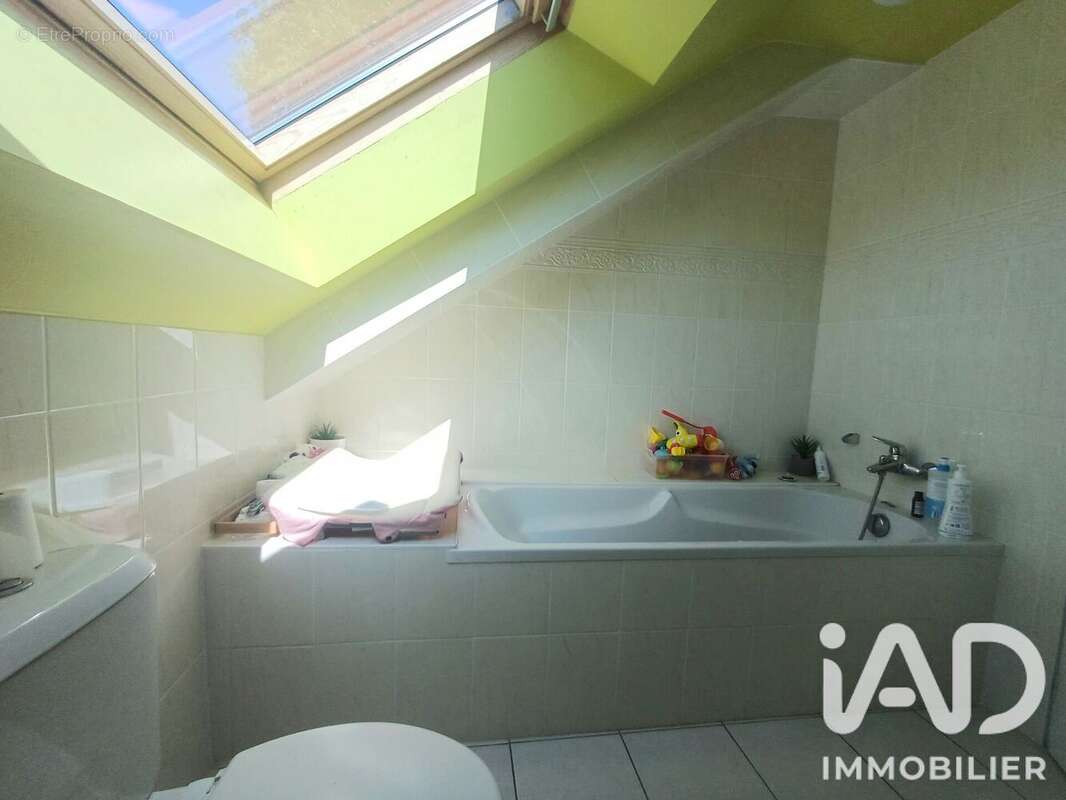 Maison 102 m² à Peillac  - photo 8