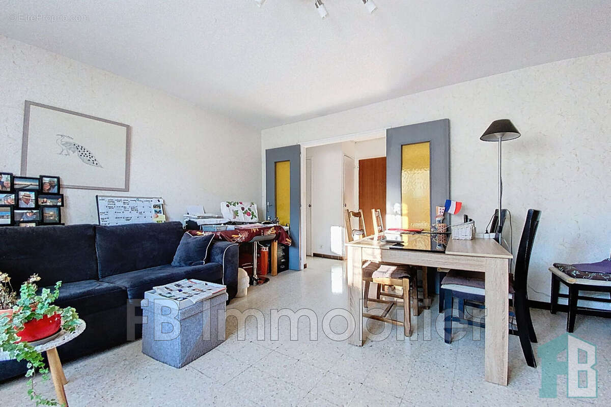 Appartement à SALON-DE-PROVENCE