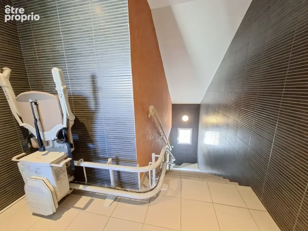 Appartement duplex avec balcon et 2 places de parking - photo 10
