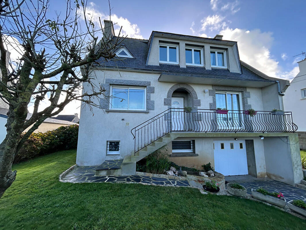 Maison à PLOUDALMEZEAU