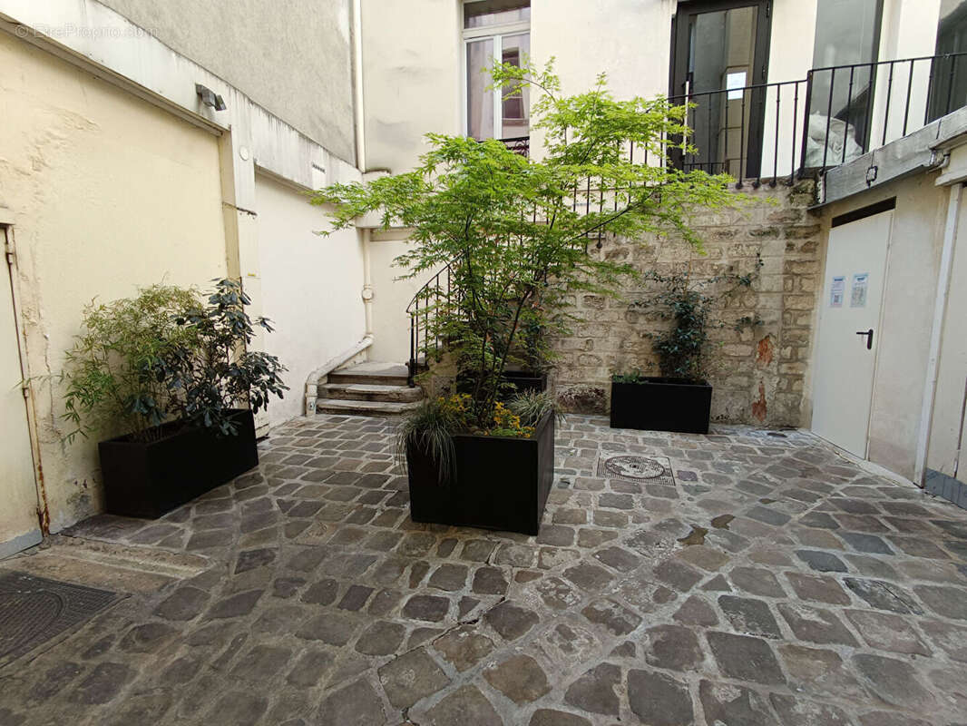 Appartement à PARIS-10E