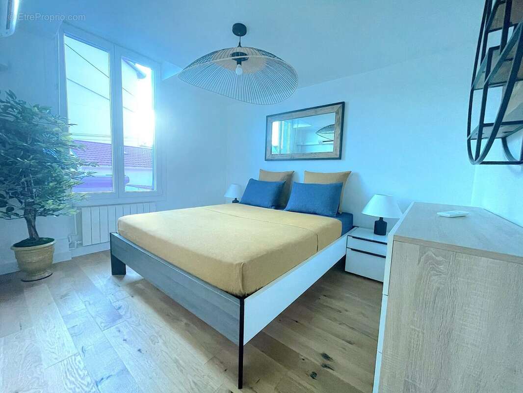 Maison à MAISONS-ALFORT