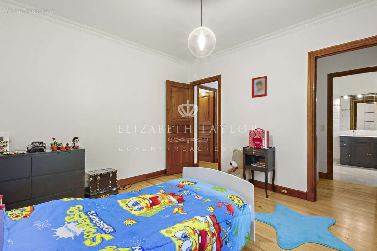 Maison à LE VESINET